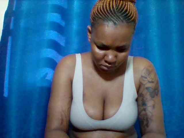 Sexyapple2002 webcam