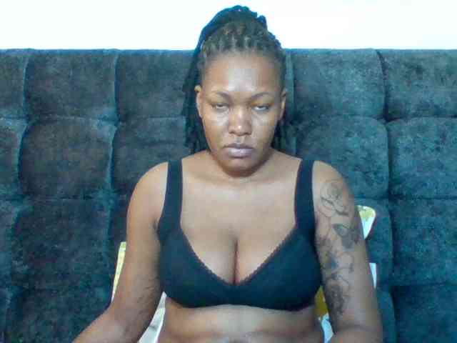 Sexyapple2002 webcam