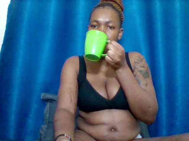 Sexyapple2002 webcam