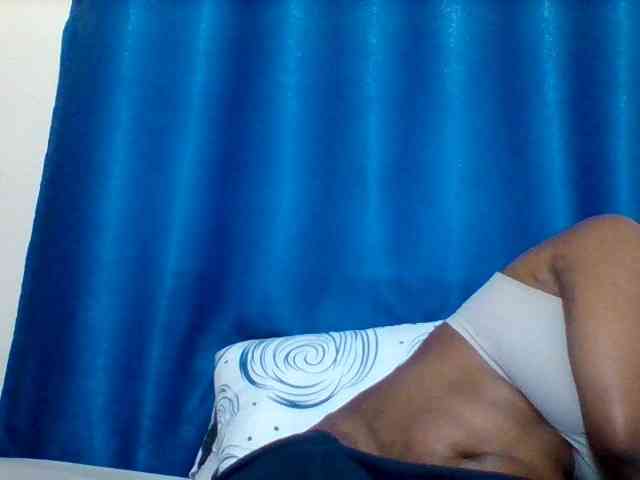 Sexyapple2002 webcam