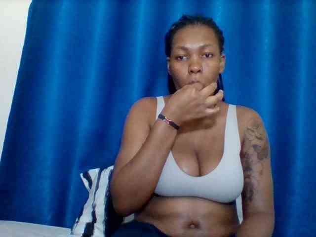 Sexyapple2002 webcam