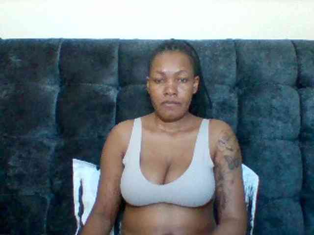 Sexyapple2002 webcam