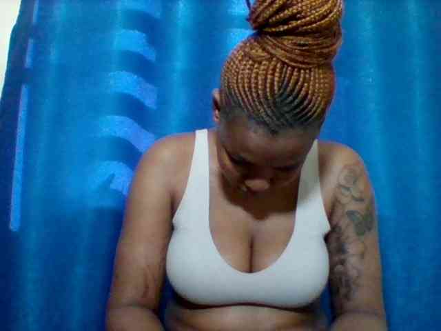 Sexyapple2002 webcam