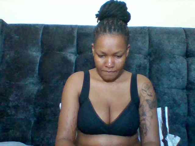 Sexyapple2002 webcam