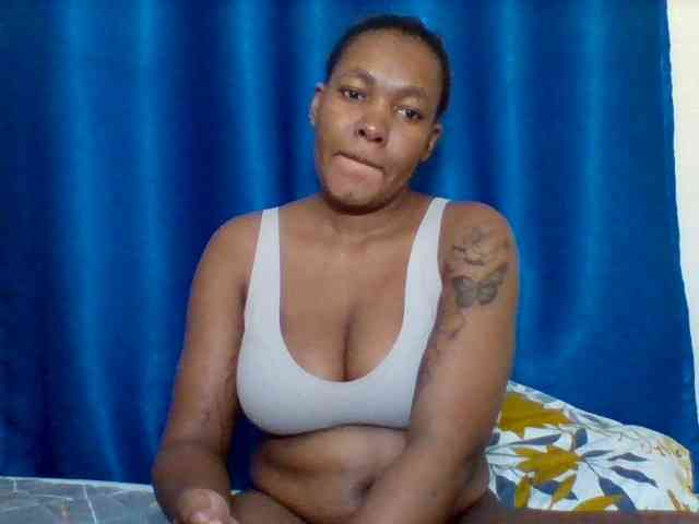 Sexyapple2002 webcam