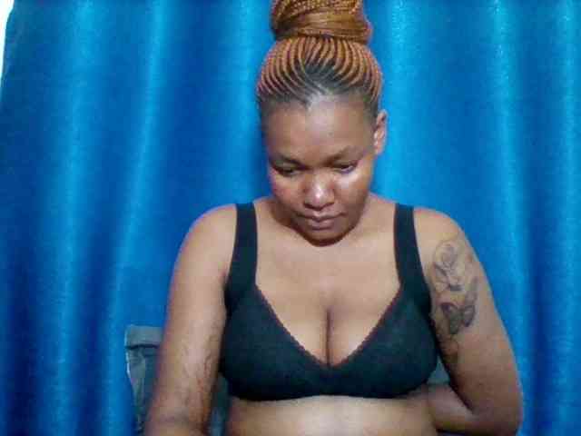 Sexyapple2002 webcam