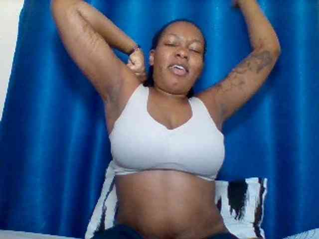 Sexyapple2002 webcam