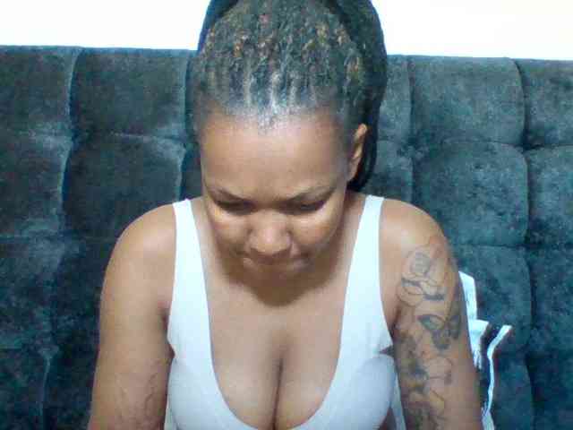 Sexyapple2002 webcam
