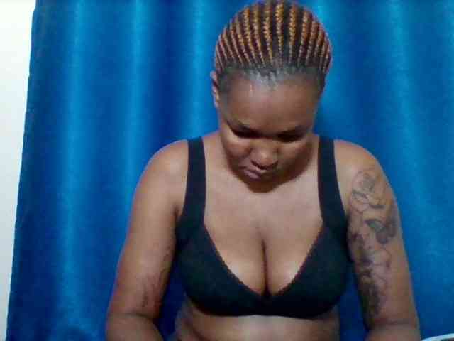 Sexyapple2002 webcam