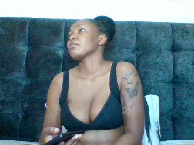 Sexyapple2002 webcam