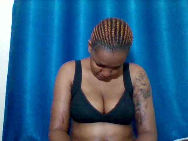 Sexyapple2002 webcam