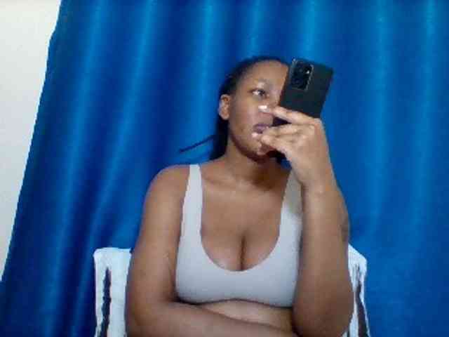 Sexyapple2002 webcam