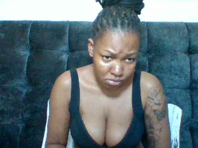 Sexyapple2002 webcam