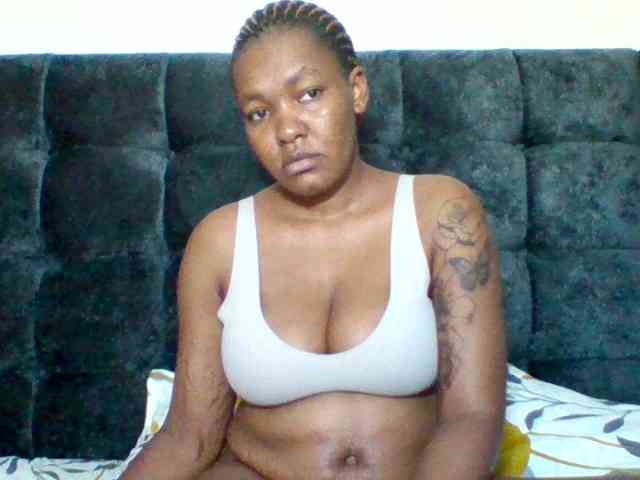 Sexyapple2002 webcam