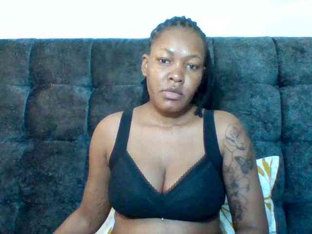 Sexyapple2002 webcam