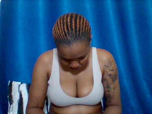 Sexyapple2002 webcam