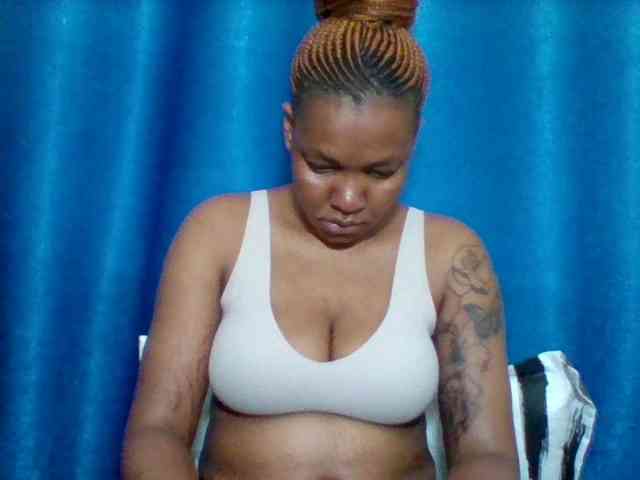 Sexyapple2002 webcam