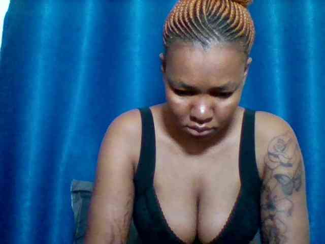 Sexyapple2002 webcam