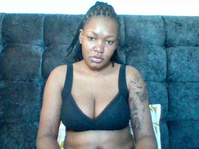 Sexyapple2002 webcam