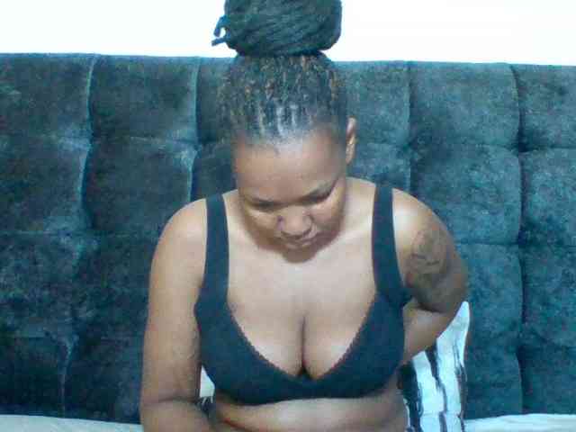 Sexyapple2002 webcam