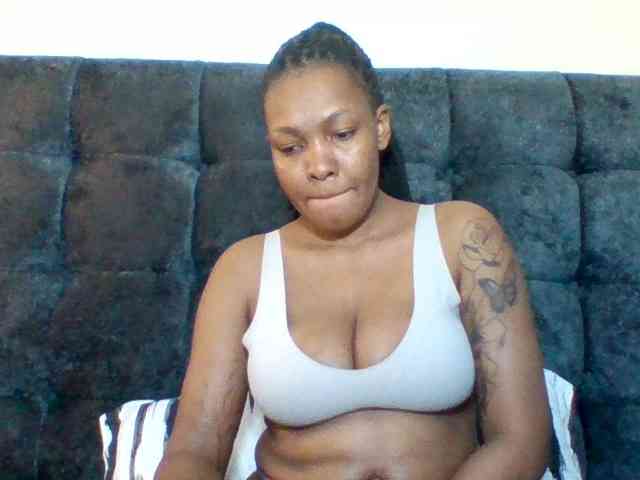 Sexyapple2002 webcam