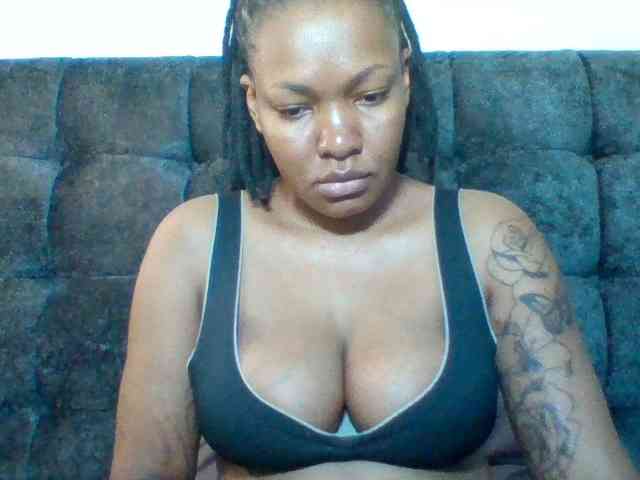 Sexyapple2002 webcam
