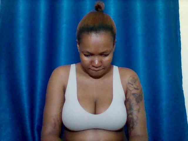 Sexyapple2002 webcam