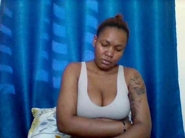 Sexyapple2002 webcam