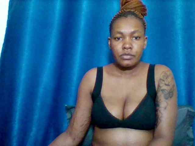 Sexyapple2002 webcam