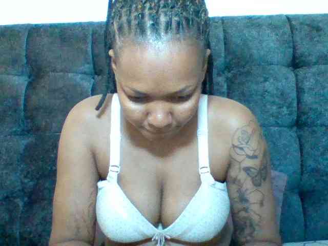 Sexyapple2002 webcam