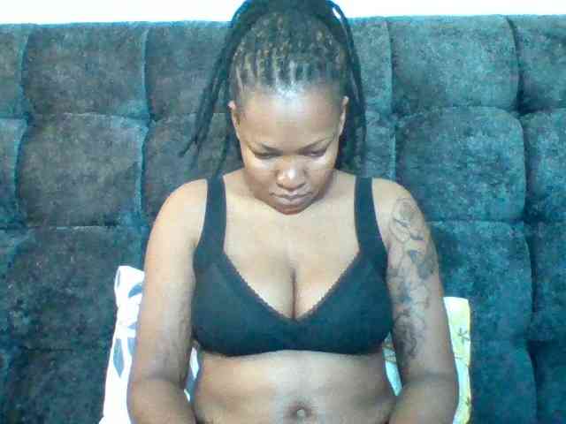 Sexyapple2002 webcam