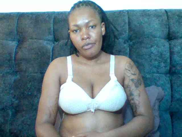 Sexyapple2002 webcam