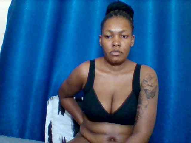 Sexyapple2002 webcam