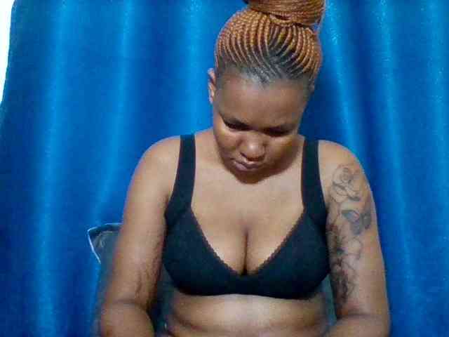 Sexyapple2002 webcam