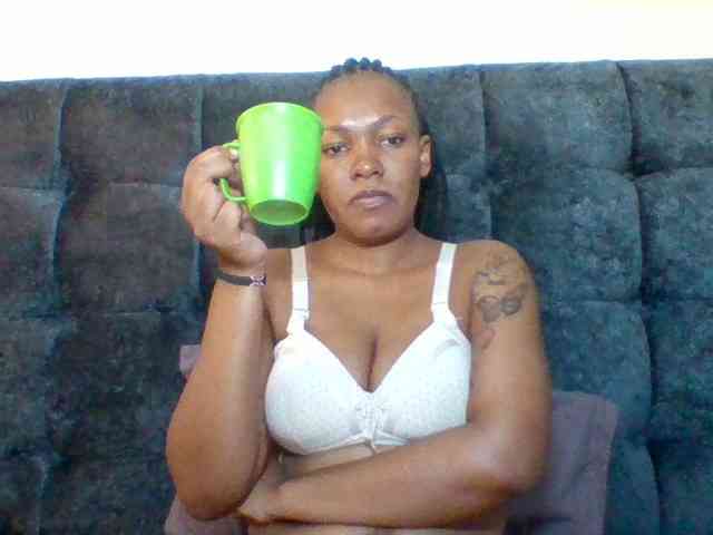 Sexyapple2002 webcam