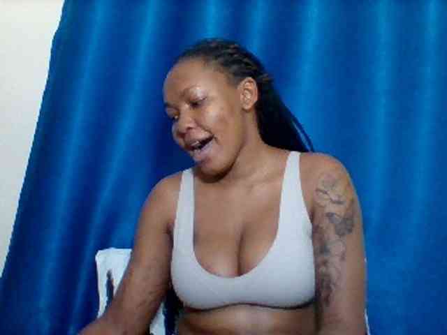 Sexyapple2002 webcam