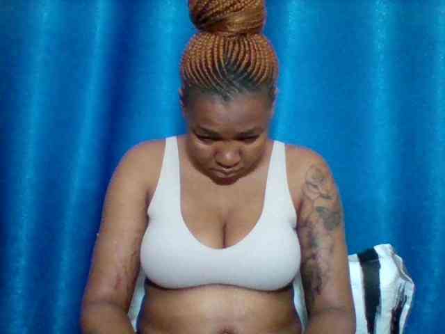 Sexyapple2002 webcam