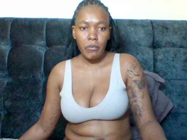 Sexyapple2002 webcam