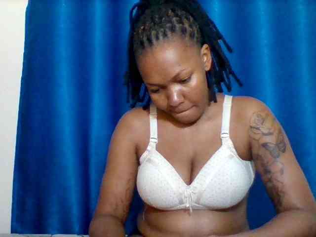Sexyapple2002 webcam