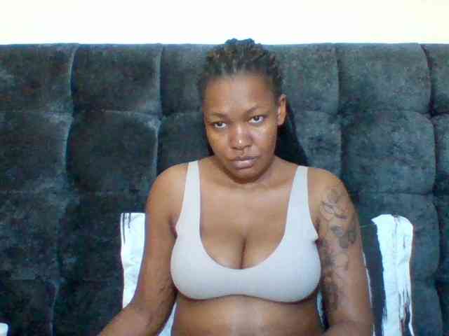 Sexyapple2002 webcam
