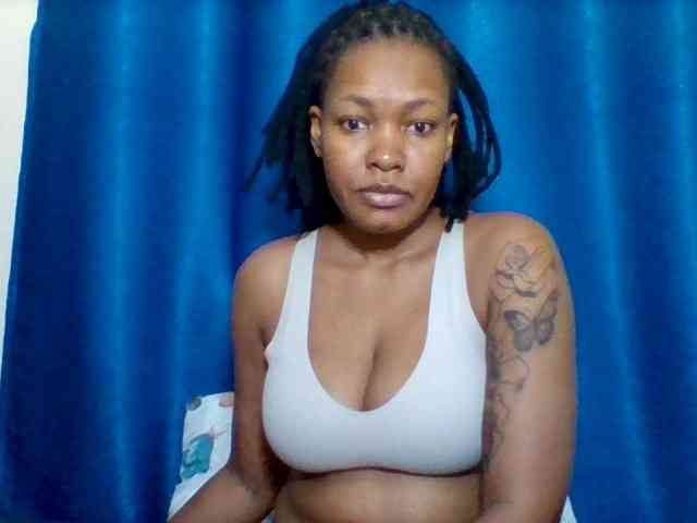 Sexyapple2002 webcam