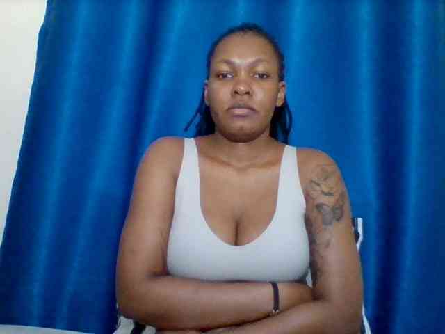 Sexyapple2002 webcam