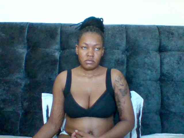 Sexyapple2002 webcam