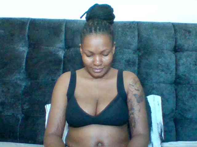 Sexyapple2002 webcam