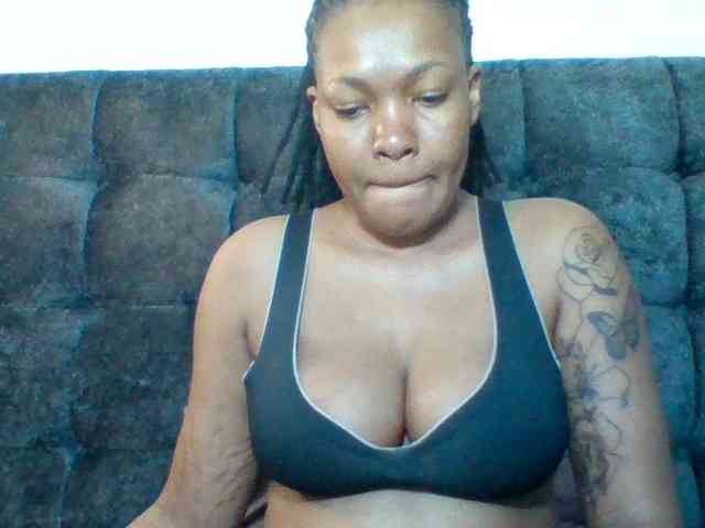 Sexyapple2002 webcam