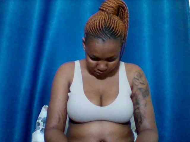 Sexyapple2002 webcam