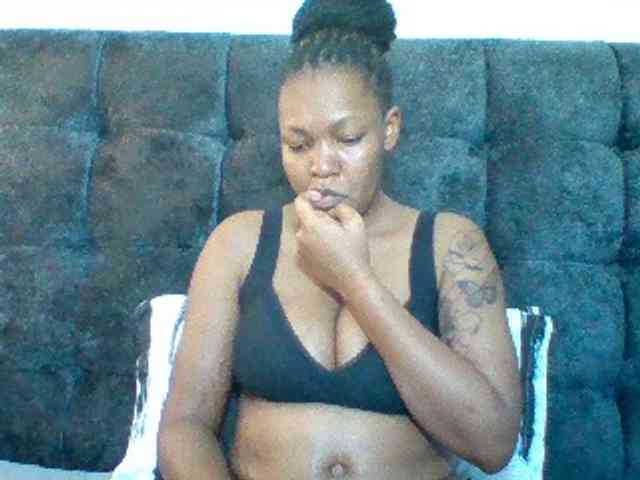 Sexyapple2002 webcam