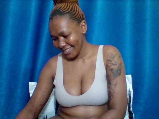 Sexyapple2002 webcam