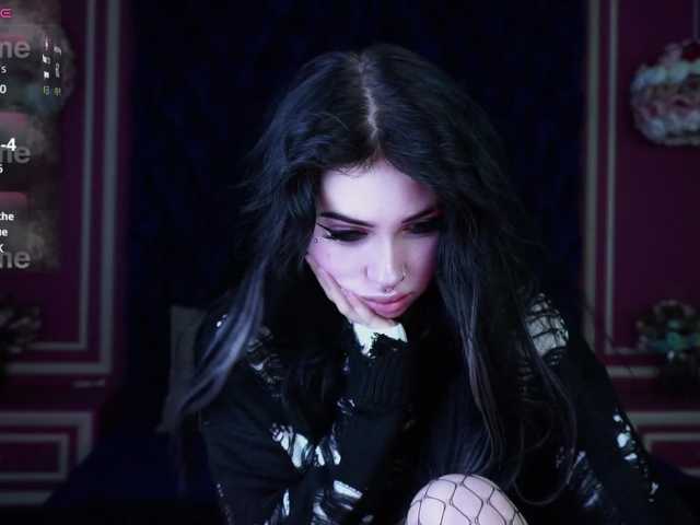 JuicyJess, live now on BongaCams