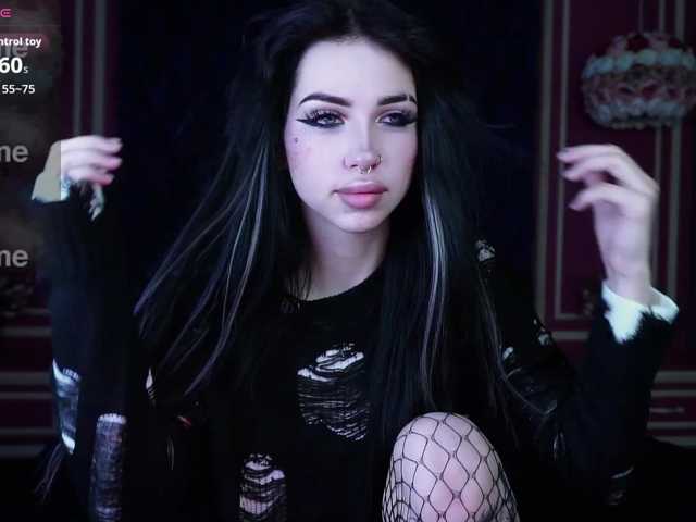 JuicyJess, live now on BongaCams